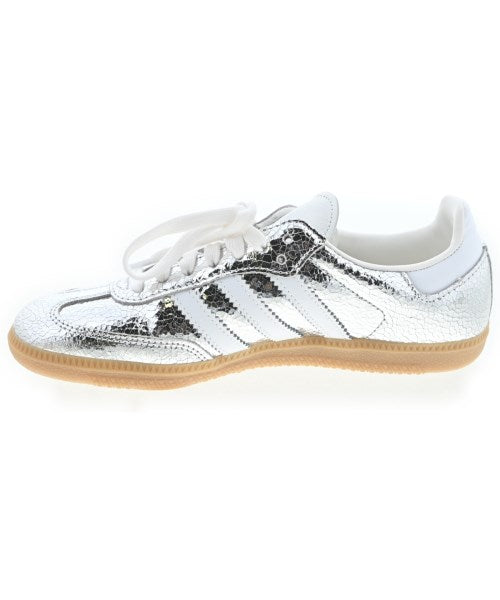 adidas รองเท้าผ้าใบ
