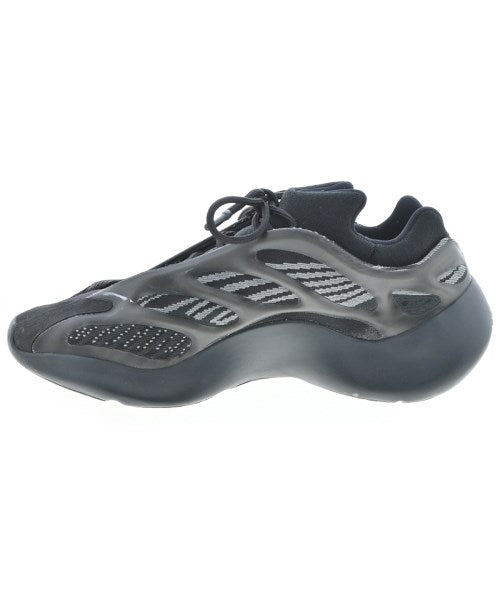 adidas รองเท้าผ้าใบ