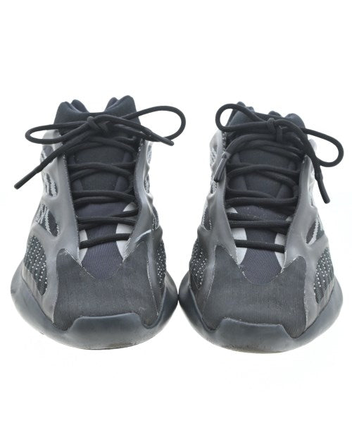 adidas รองเท้าผ้าใบ