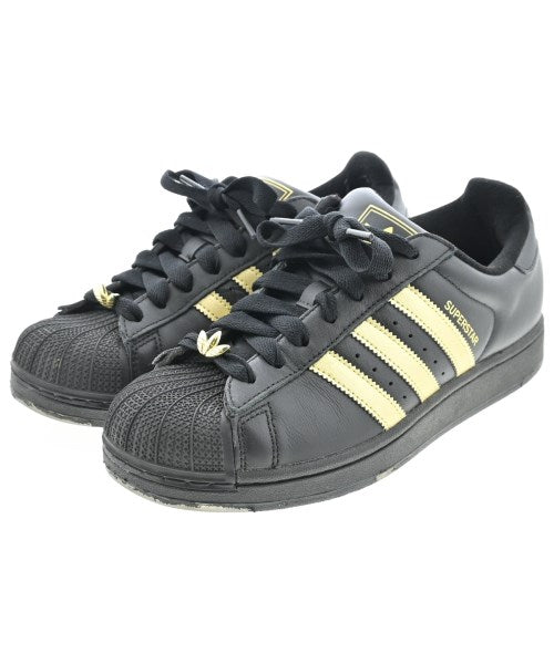 adidas รองเท้าผ้าใบ