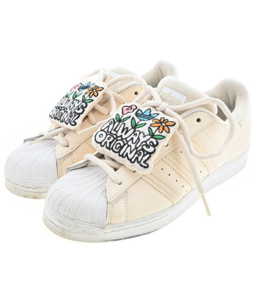 adidas รองเท้าผ้าใบ