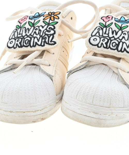 adidas รองเท้าผ้าใบ