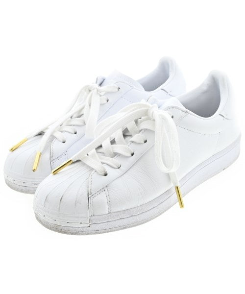 adidas รองเท้าผ้าใบ