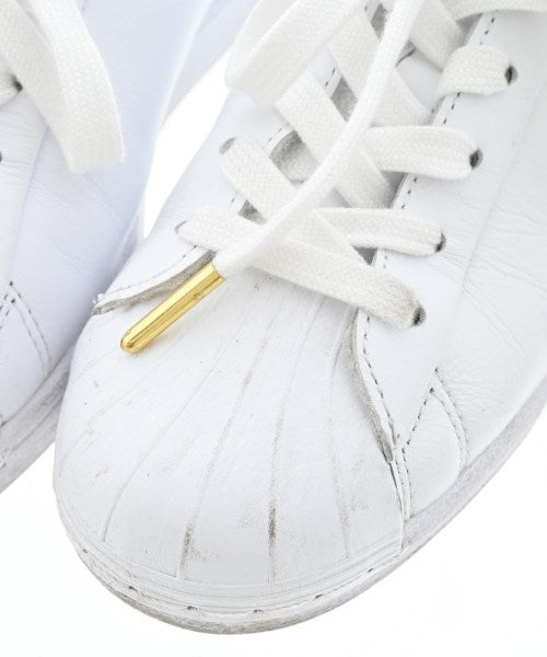 adidas รองเท้าผ้าใบ