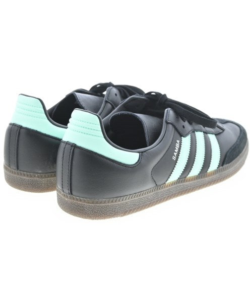 adidas รองเท้าผ้าใบ
