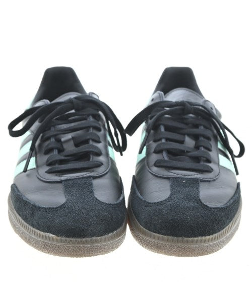 adidas รองเท้าผ้าใบ