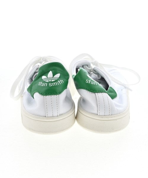 adidas รองเท้าผ้าใบ