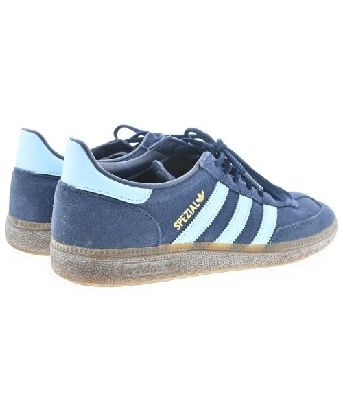 adidas รองเท้าผ้าใบ