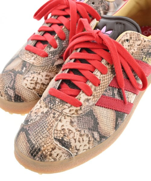 adidas รองเท้าผ้าใบ