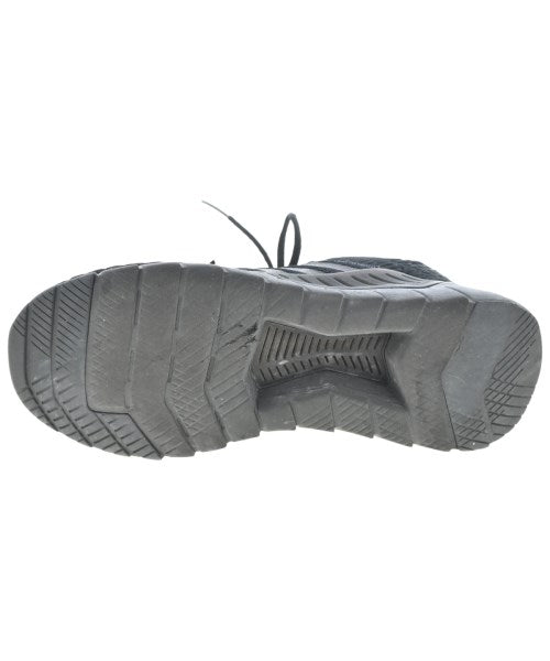 adidas รองเท้าผ้าใบ