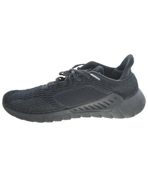 adidas รองเท้าผ้าใบ