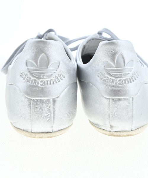 adidas รองเท้าผ้าใบ