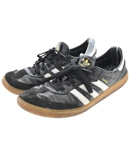 adidas รองเท้าผ้าใบ
