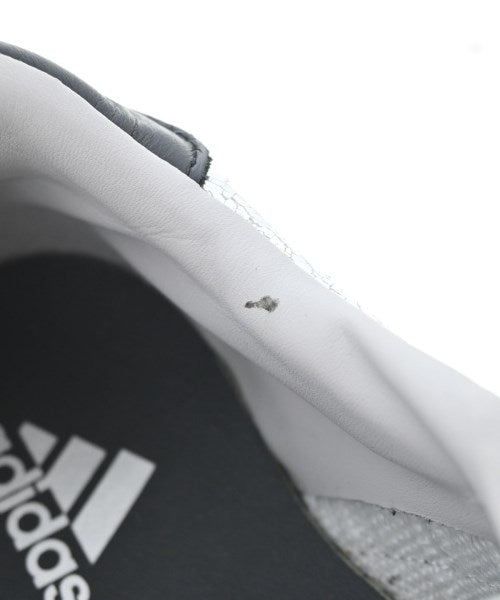 adidas รองเท้าผ้าใบ