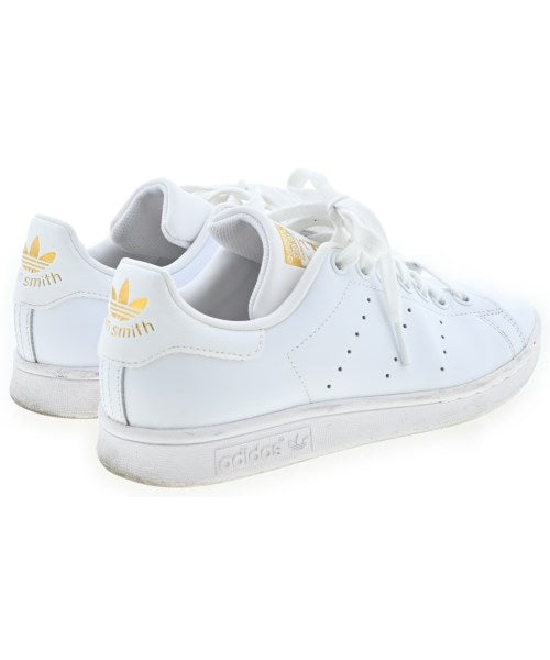 adidas รองเท้าผ้าใบ