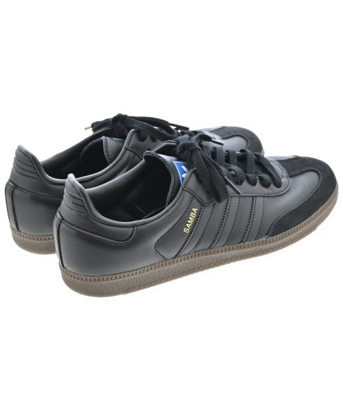 adidas รองเท้าผ้าใบ
