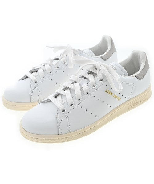 adidas รองเท้าผ้าใบ