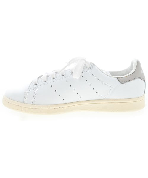 adidas รองเท้าผ้าใบ