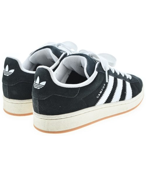 adidas รองเท้าผ้าใบ