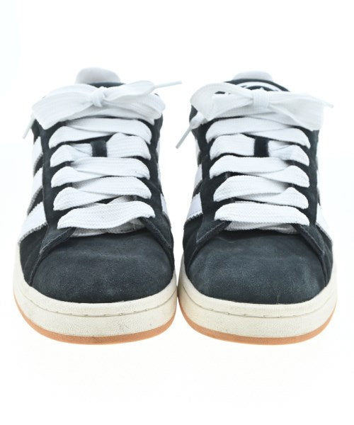 adidas รองเท้าผ้าใบ