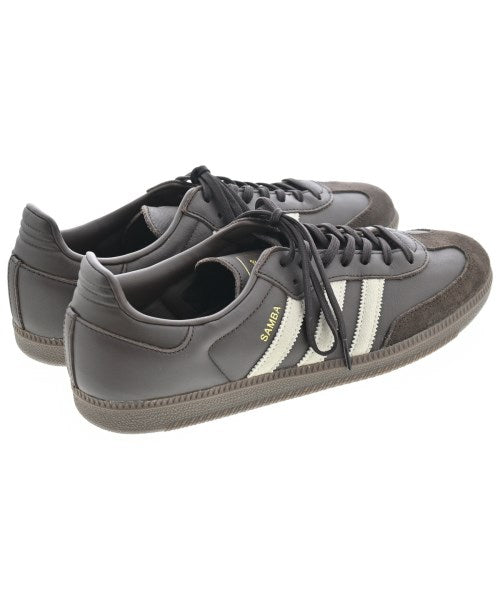 adidas รองเท้าผ้าใบ