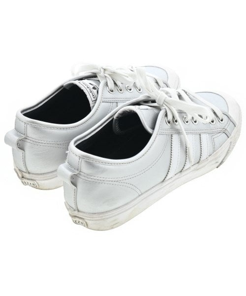adidas รองเท้าผ้าใบ