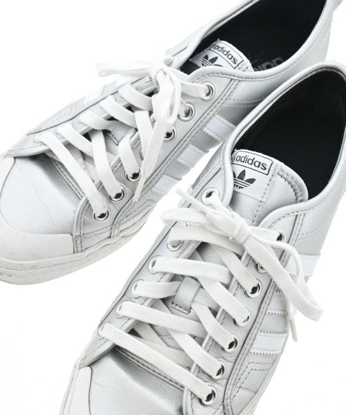 adidas รองเท้าผ้าใบ