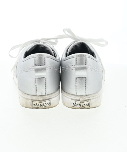 adidas รองเท้าผ้าใบ