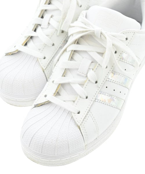 adidas รองเท้าผ้าใบ