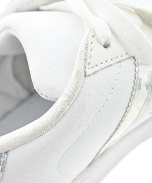 adidas รองเท้าผ้าใบ