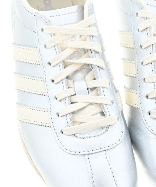 adidas รองเท้าผ้าใบ