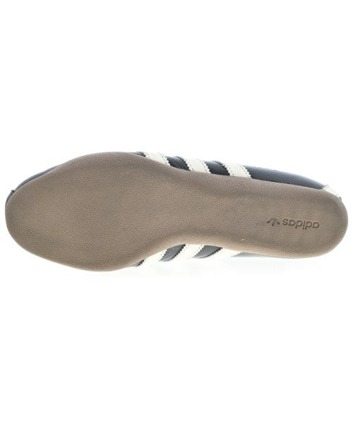 adidas รองเท้าผ้าใบ