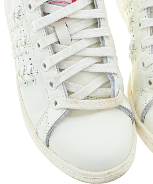 adidas รองเท้าผ้าใบ