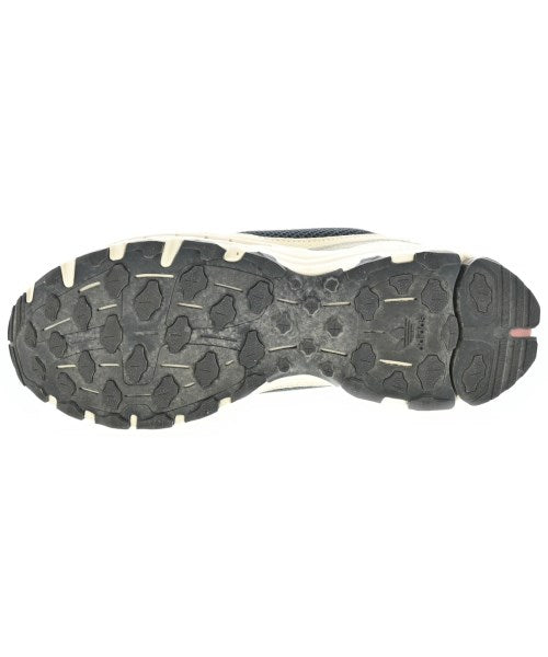 adidas รองเท้าผ้าใบ