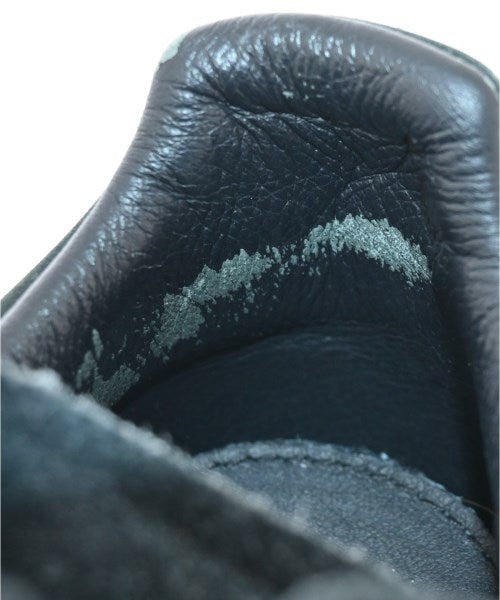 adidas รองเท้าผ้าใบ