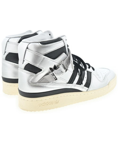 adidas รองเท้าผ้าใบ