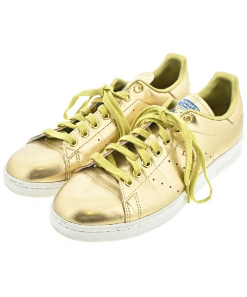 adidas รองเท้าผ้าใบ