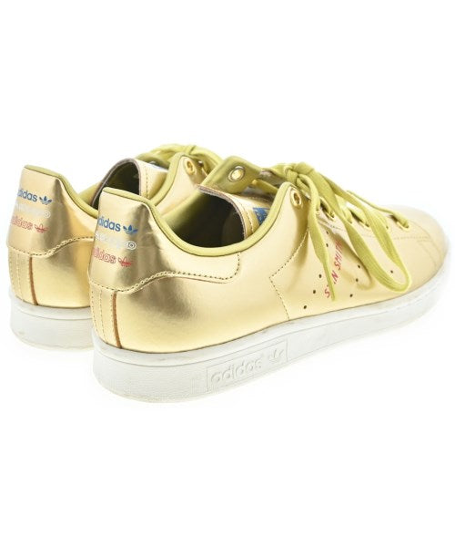 adidas รองเท้าผ้าใบ