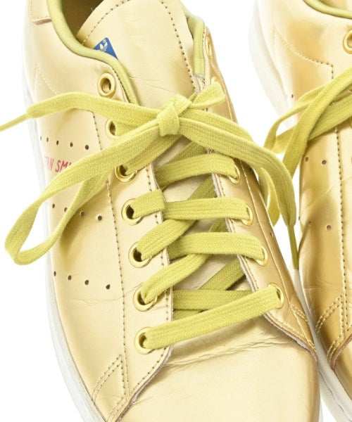 adidas รองเท้าผ้าใบ