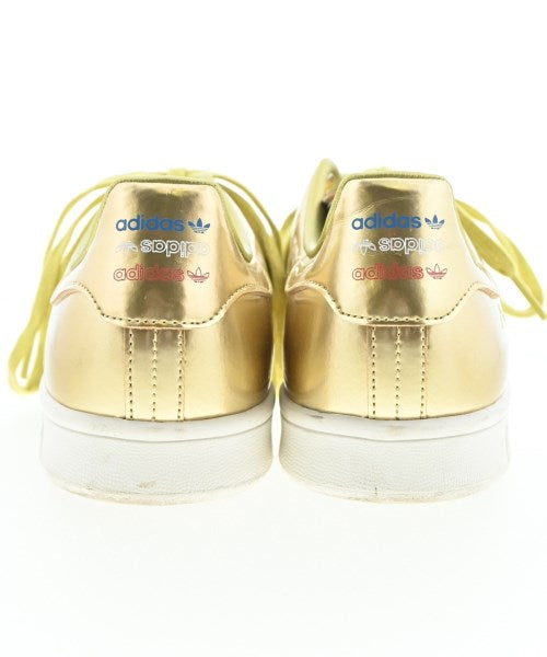 adidas รองเท้าผ้าใบ