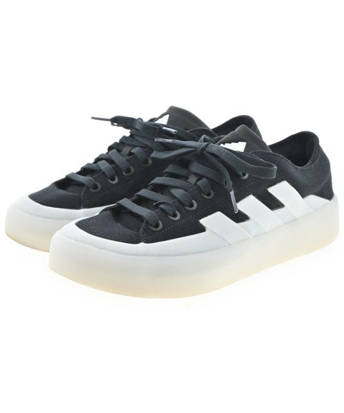 adidas รองเท้าผ้าใบ