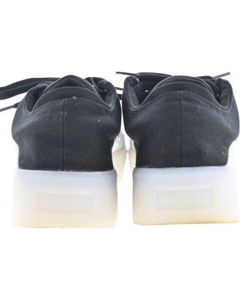 adidas รองเท้าผ้าใบ