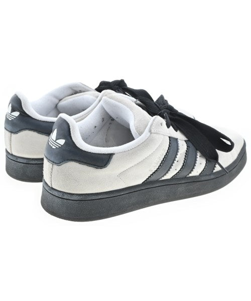 adidas รองเท้าผ้าใบ
