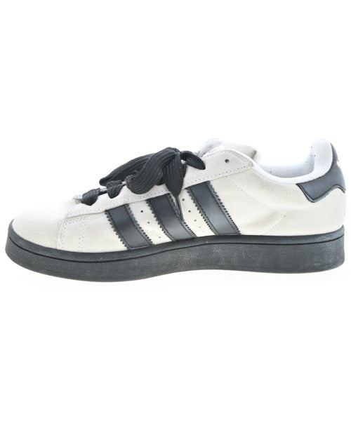 adidas รองเท้าผ้าใบ