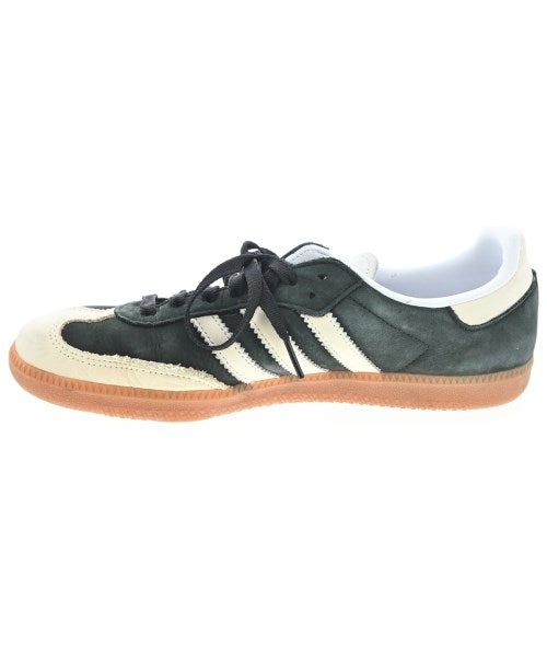 adidas รองเท้าผ้าใบ