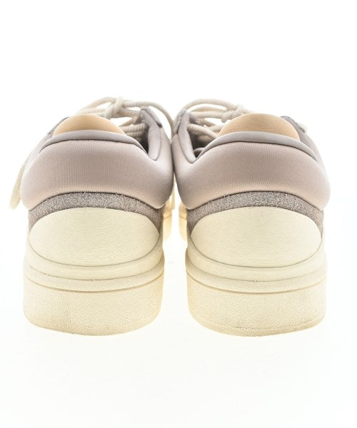 adidas รองเท้าผ้าใบ