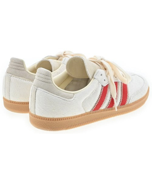 adidas รองเท้าผ้าใบ