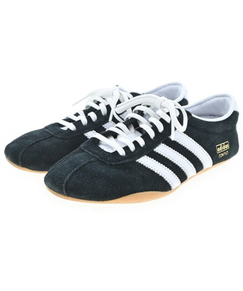 adidas รองเท้าผ้าใบ