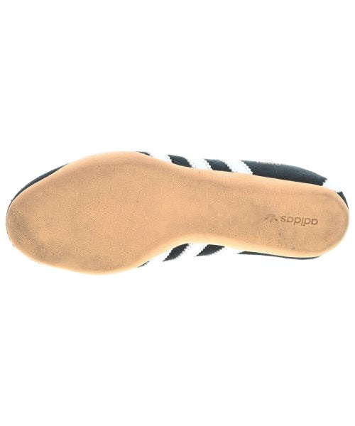 adidas รองเท้าผ้าใบ