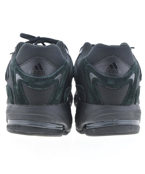 adidas รองเท้าผ้าใบ